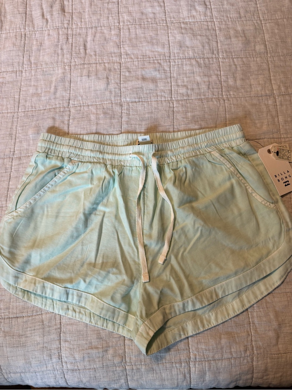 Billabong Road Trippin Shorts Women’s M/10 Mint Green Elastic Waist NWT